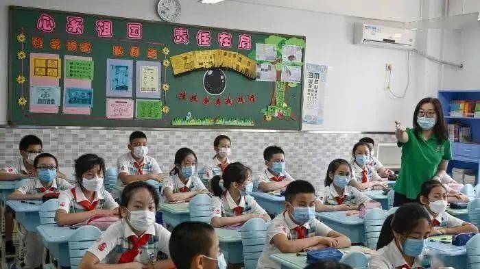 小乐开学奇遇记，最新学校开学探秘之旅